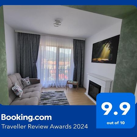Bibis Apartments Nehoiu Luaran gambar